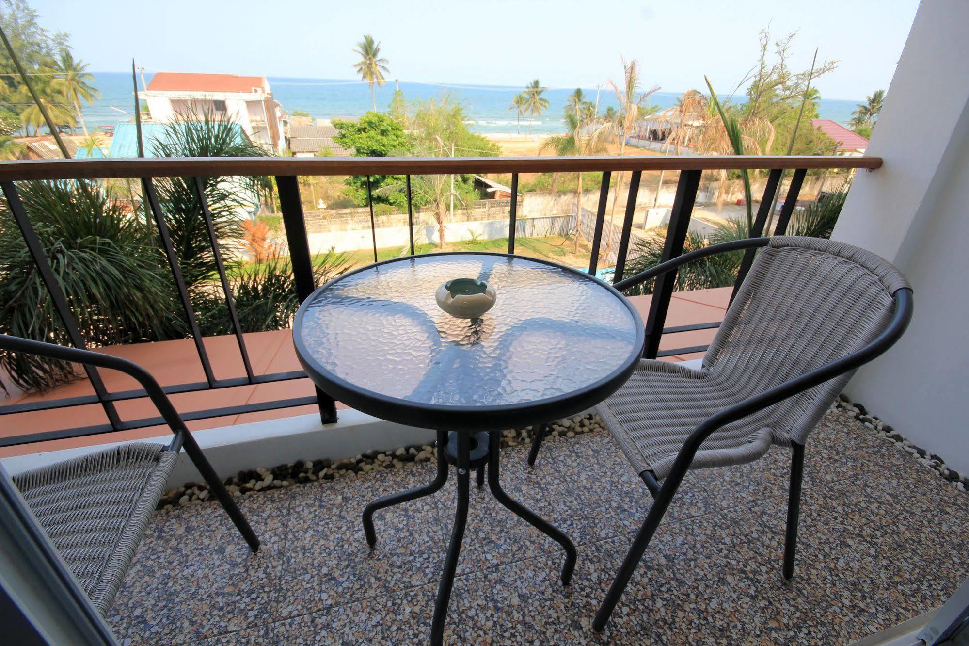 Na Nicha Bankrut Resort Extérieur photo